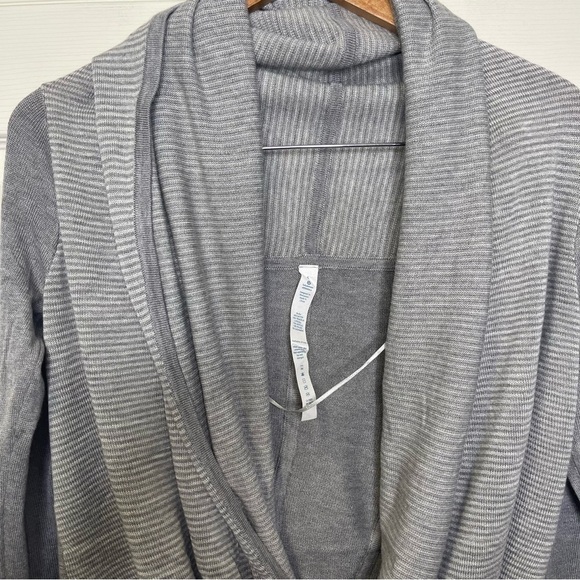 Lululemon Iconic Sweater Wrap Sz 6 - Picture 8 of 10